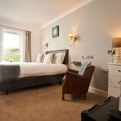 Signature Double Room Port William Inn Promo Code