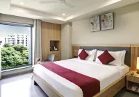 Saltstayz Select - Golf Course Road & Sector 57