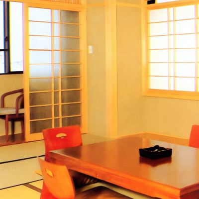 Standard Roh Japanese-Style Room