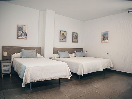 三人房（帶獨立浴室）