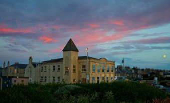 Horizon Hotel - Housity