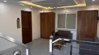 Hotel Sandal tree express