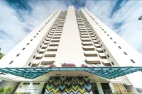 Batu Ferringhi Luxury Seaview Suite - 3Br 住宿飯店