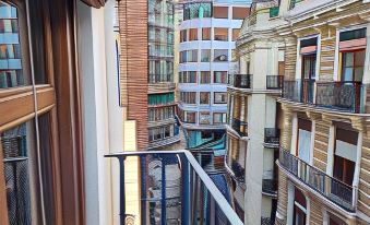 Living Valencia Apartments - Merced