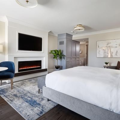 Signature Premium King 124 on Queen Hotel & Spa Promo Code
