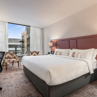 豪華特大床房（帶陽台） 斯賓塞酒店優惠