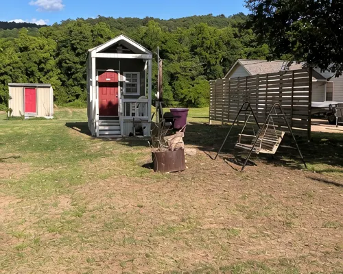 The Tiny House Experience 6m North of Mnt. View Ark. on N. Riverview  Rd Cr 186 Hotels in Izard County