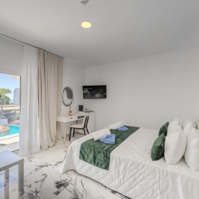 Suite With Balcony Bamboo Suites Promo Code