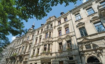 Ambient Hotel am Europakanal - Housity
