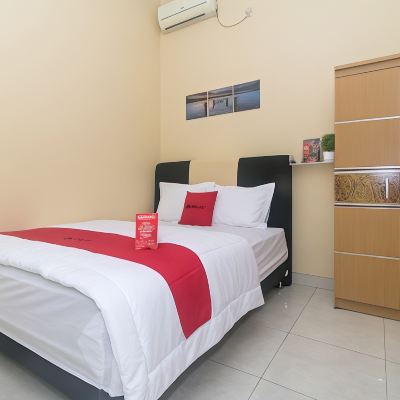 Reddoorz Double Room