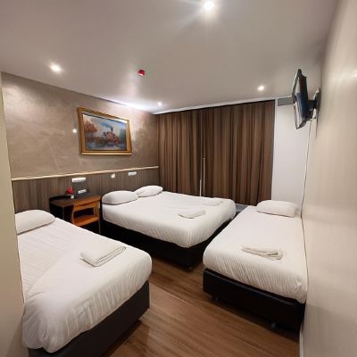 Quadruple Room With Private Bathroom Orange Tulip Hotel Amsterdam - Hostel Promo Code