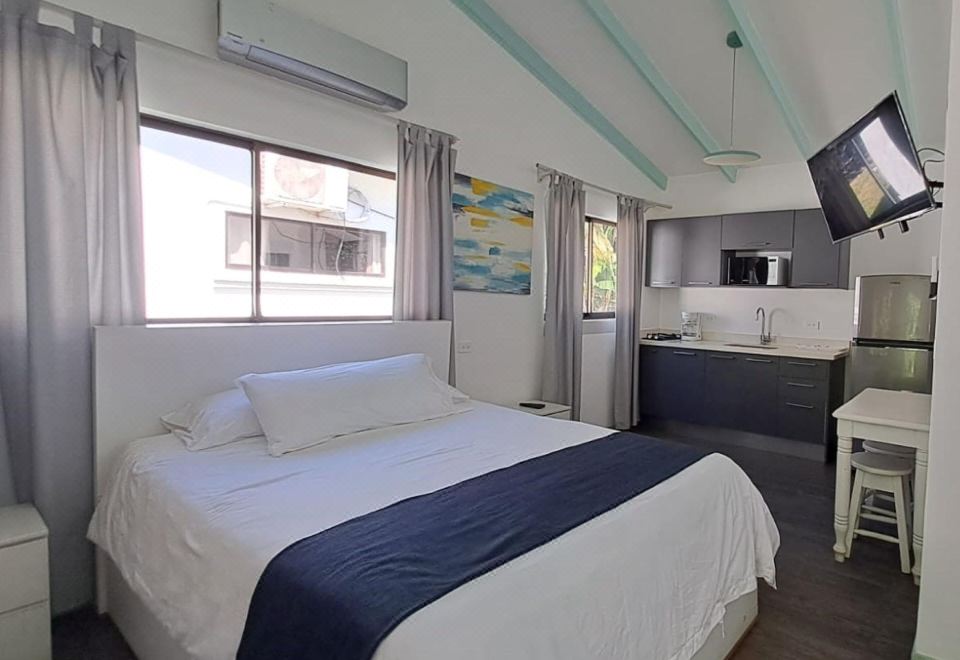 Tropical Garden Hotel Classic Apartment, Pool View