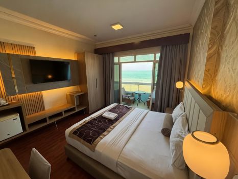 โรงแรมเมอร์เมดบีช แอลแอลซี