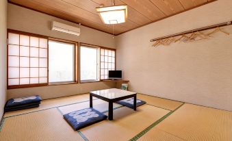 Ebisuya Ryokan - Housity