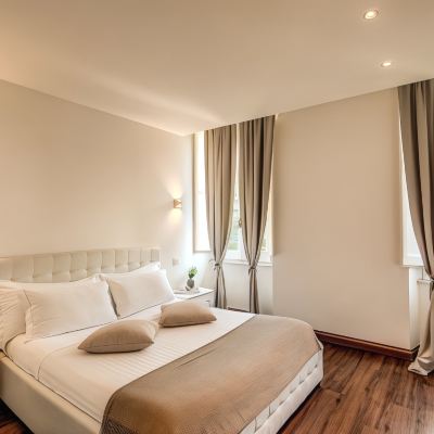 Premium Apartment, 5 Bedrooms (Sforza Cesarini)