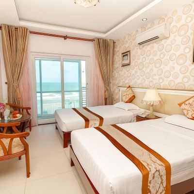 Deluxe Double Room with Double Bed and Sea View