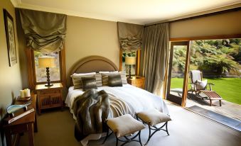 Treetops Lodge & Estate