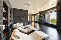 Hotel Riviera & Maximilian's