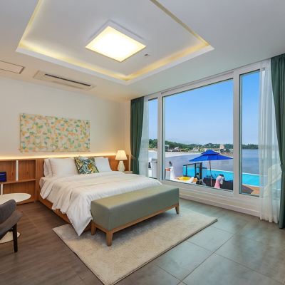 Season 2 101 VIP (Free SPA And Barbecue Grill) 대부도(영흥도) 미스터와이 쿠폰