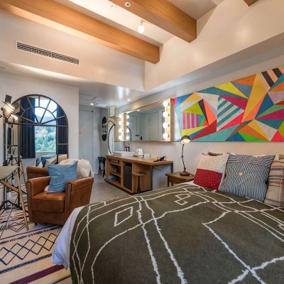 Fashion Room Hotel Clad Promo Code