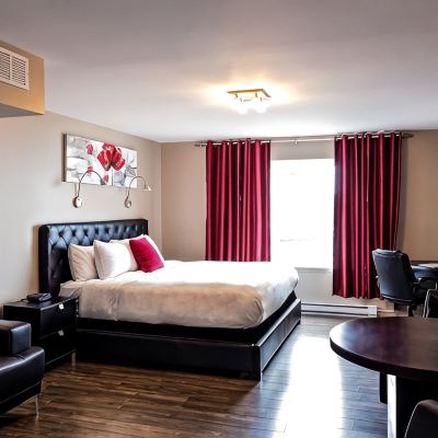 Standard King Room Hôtel Saint-Germain Rimouski Promo Code