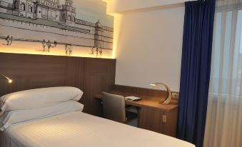 Eurostars Blue Coruña - Housity