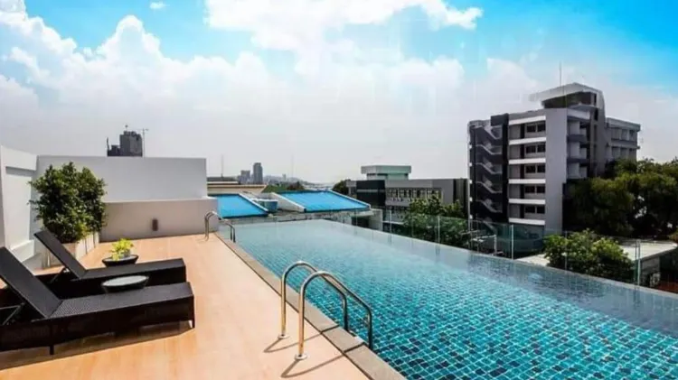 อีโคโนมีสตูดิโอ, เตียงควีนไซส์ 1 เตียง