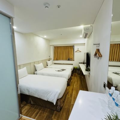 Triple Room With City View