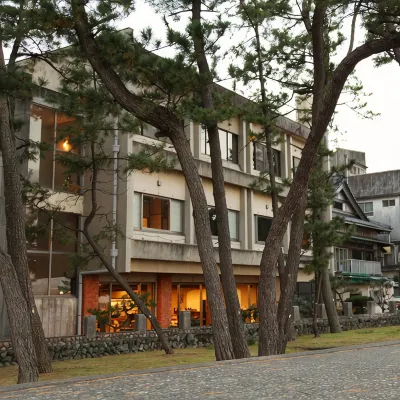 Hamachiyokan
