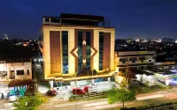 Grand Hotel Jambi فنادق في 