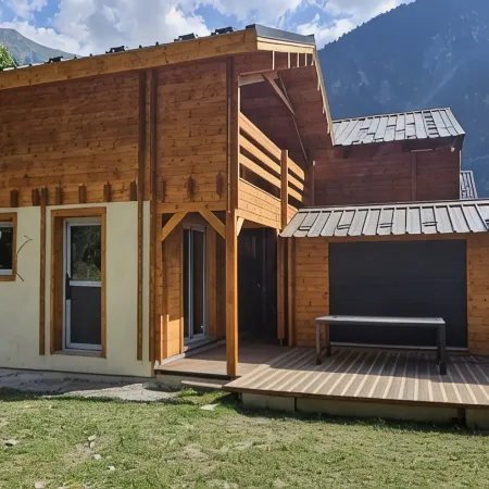 NEW!!! LES 2 ALPES VENOSC VILLAGE Chalet PESCALUNE 8 pers ski wifi Отели в г. Веноск