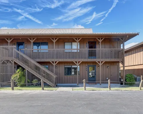 The Gator Escape -Poolside Condo Walk to Tiki Bar Hotele w: Clewiston