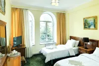 Lalaner Hotel のホテル
