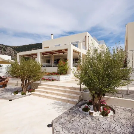 Almiriki Chios Rooms & Apartments