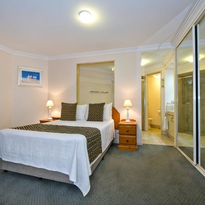 Three Bedroom Lakeside Apartment Abbey Beach Resort Promo Code