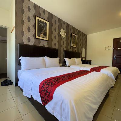 Bilik Deluxe Double Kupon Inn Residence 18