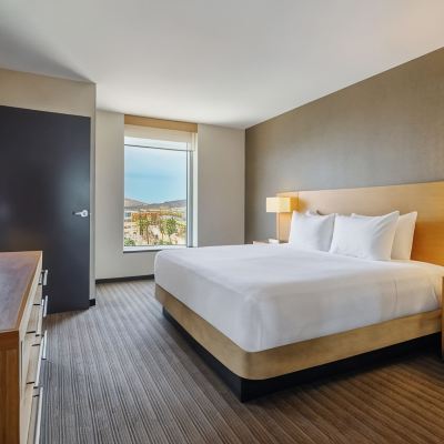 凱悦酒店特大床套房海景 （帶梳化床） 洛斯卡沃斯凱悦嘉軒優惠