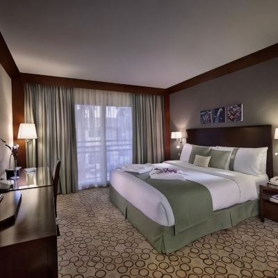 標準特大床房 可吸煙 阿爾科巴爾濱海路假日酒店優惠