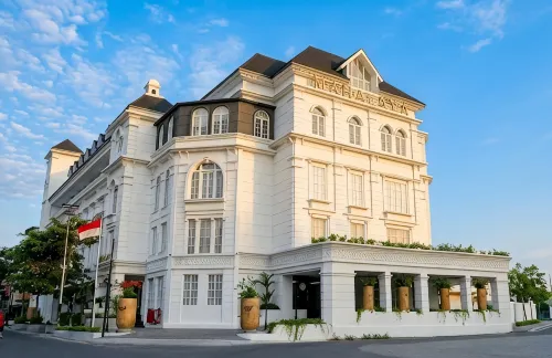 MAHALAYA The Legacy Hotel
