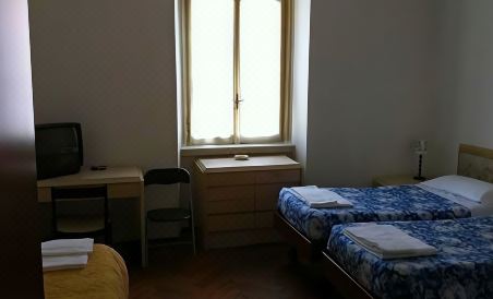 Hotel Gambara - Housity