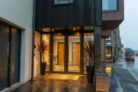 Albert Hotel