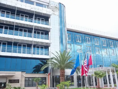 Hotel Vlora International Отели в г. 