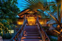 Tombo House Hotels in 