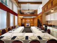 Huntingdon Hotel and Suites