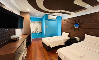 Bed by Cruise Hotel at Samakkhi-Tivanont