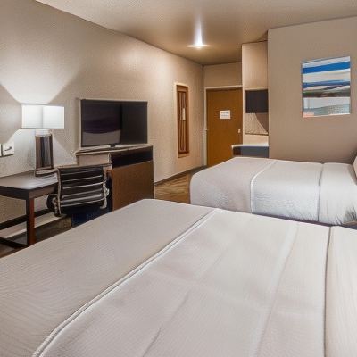 Suite-3 Queen Beds, Non-Smoking, Two Room, Microwave and Refrigerator, 2 Flat Screen Tvs