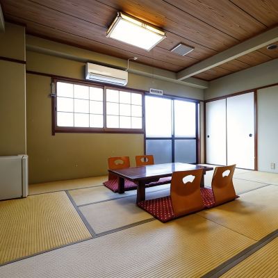 14榻榻米日式房帶浴室 吾妻屋旅館優惠