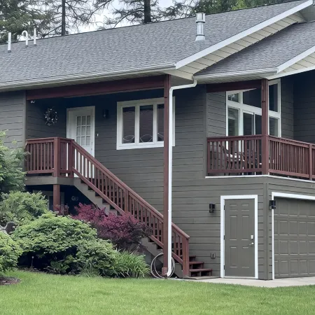 Luxurious Townhome Minutes From Beautiful Downtown, Golf Course, And Ski Area