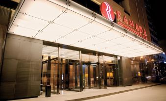 Ramada Plaza by Wyndham Gwangju - Housity