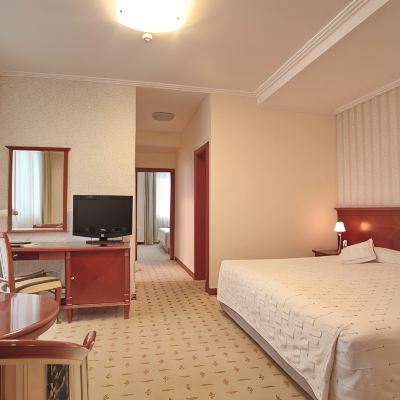 Superior Double or Twin Room (1-2 People)